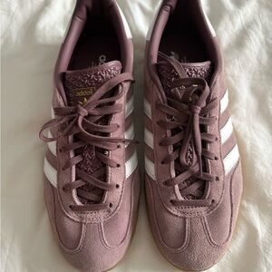 Adidas Women's Sneakers in Purple and White